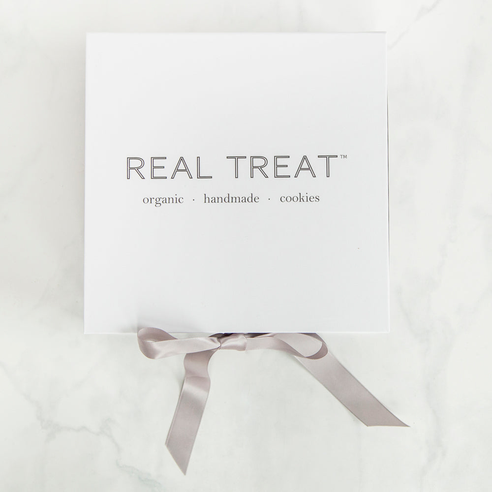 
                  
                    Load image into Gallery viewer, Chocolate Lover&amp;#39;s Gift
                  
                